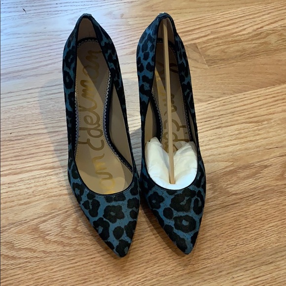 Sam Edelman Hazel blue leopard cheetah heels - Picture 2 of 4